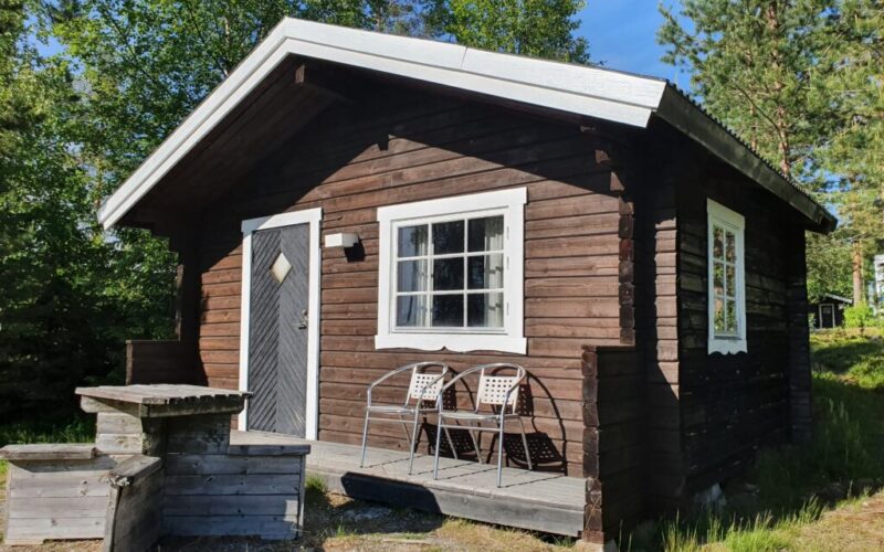 4-bäddsstuga nr 15-17
