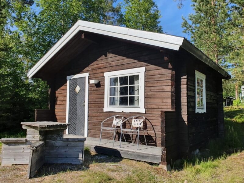 4-bäddsstuga nr 15-17